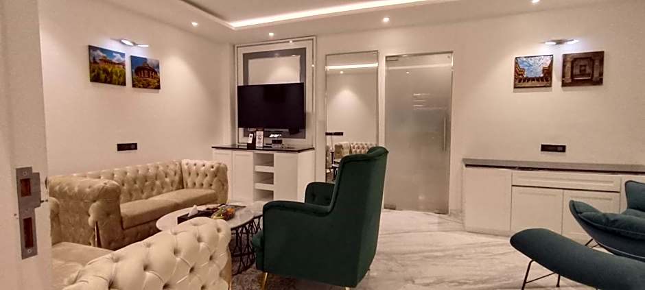 Amanora The Fern Hotels & Club