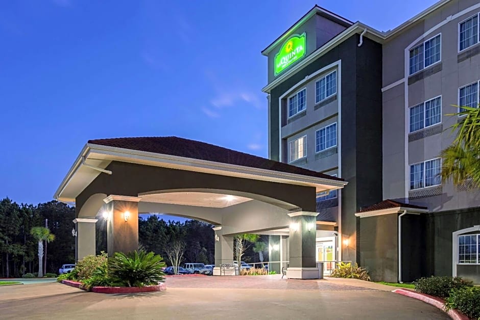 La Quinta Inn & Suites by Wyndham Leesville Fort Polk