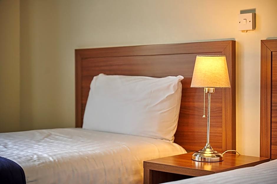 Discovery Inn - Leeds