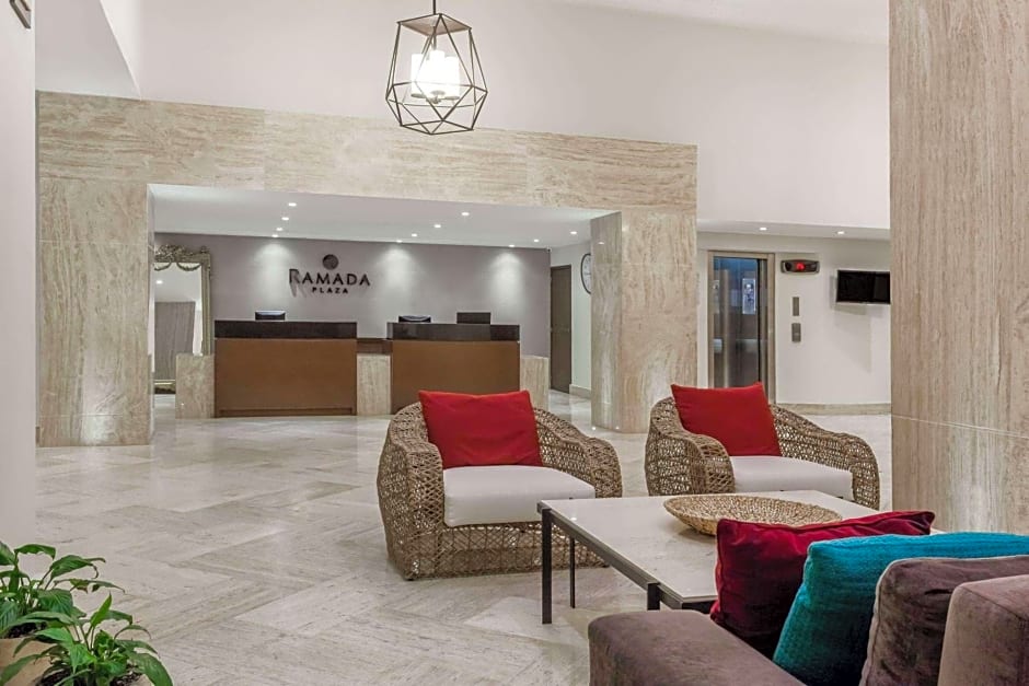 Ramada Plaza by Wyndham Leon