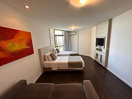 Superior Suite Twin