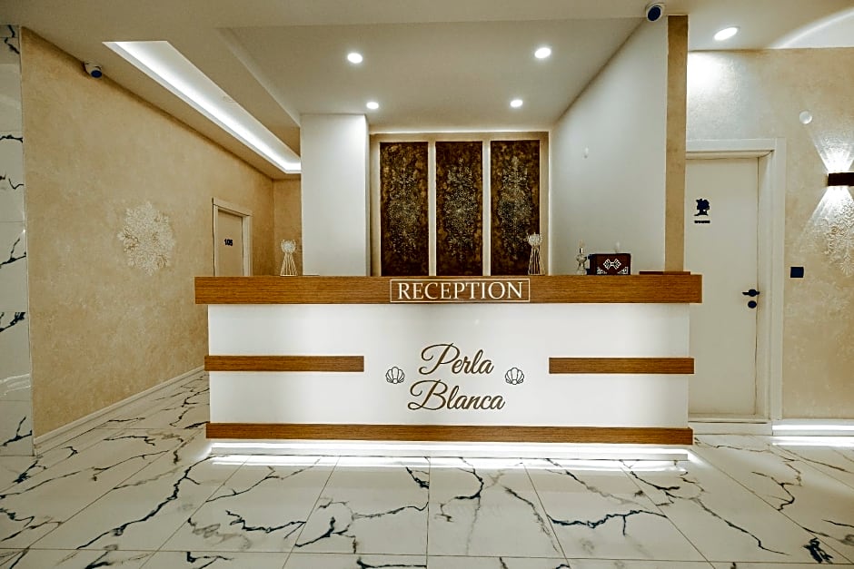 PERLA BLANCA HOTEL