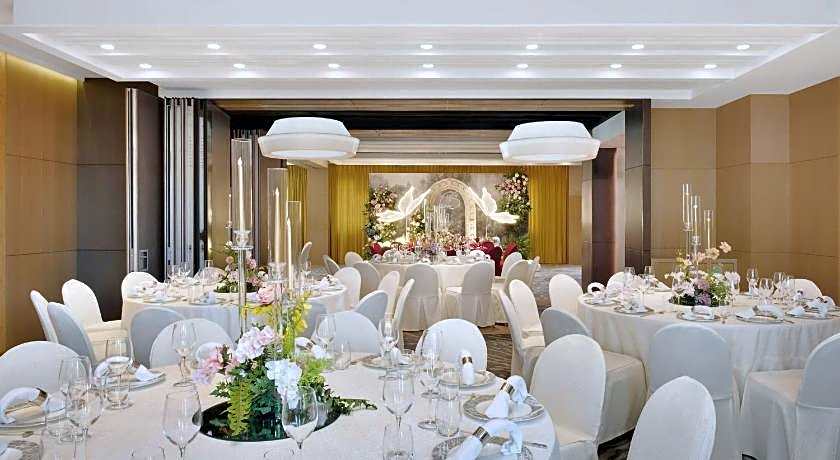 The Park Lane Hong Kong, Autograph Collection