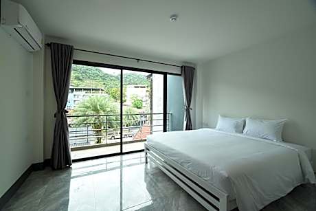 Double Room with Shared Bathroom