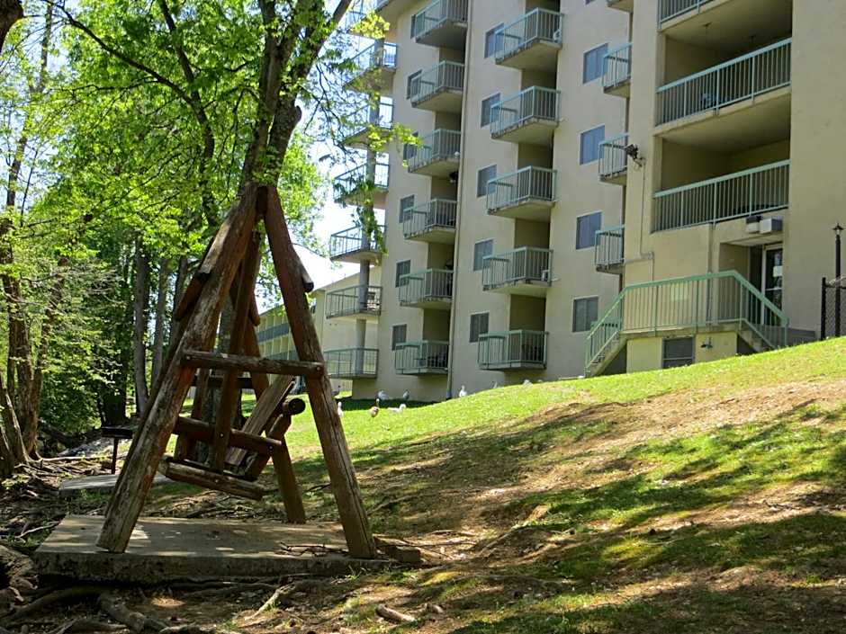 River Place Inn & Cabins