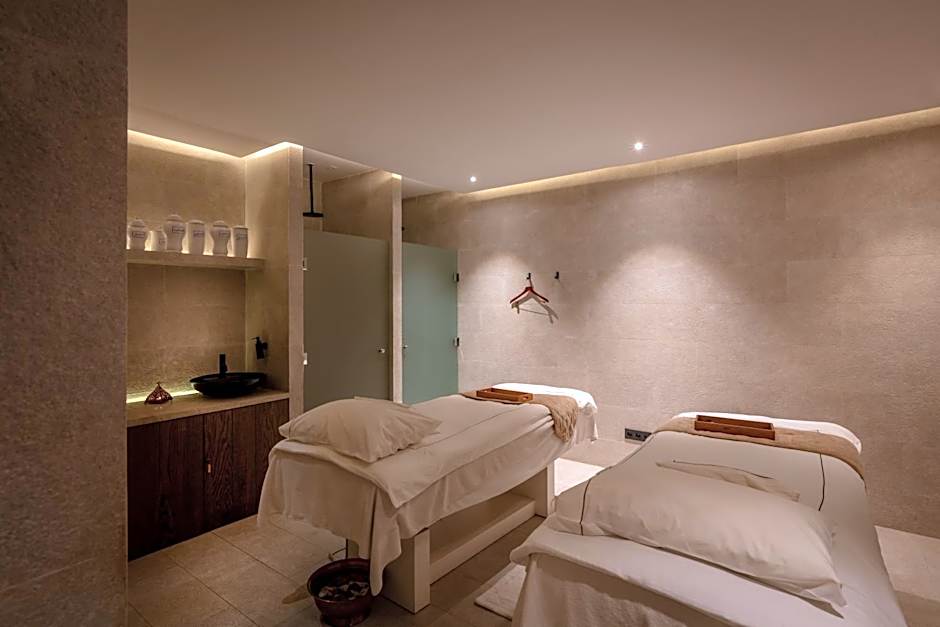 La Tour Hassan Palace