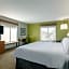 Holiday Inn Express Hotel & Suites Binghamton University-Vestal