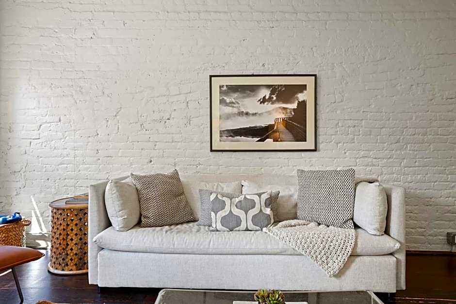 Group-friendly Suite Near Bourbon Street