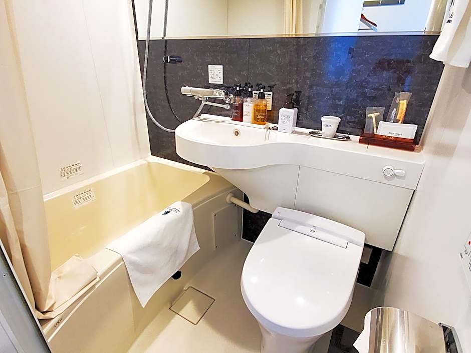 Hotel Livemax Chiba Soga-Ekimae