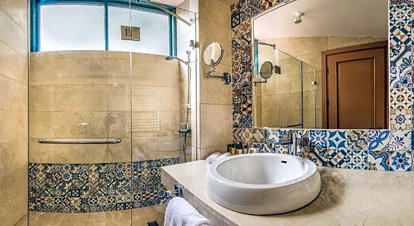 Golden Tulip Borjomi