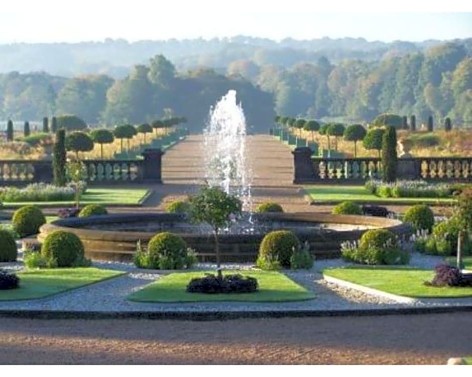 Townhouse @ 50 Birks Street Stoke