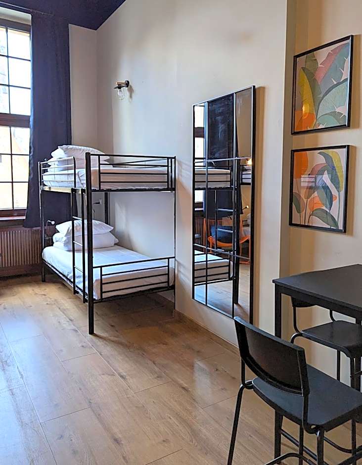 RYNEK 30 Hostel