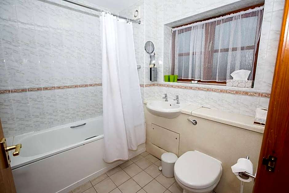 Tollgate Hotel & Leisure