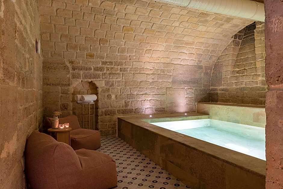 Le Petit Beaumarchais Hotel & Spa