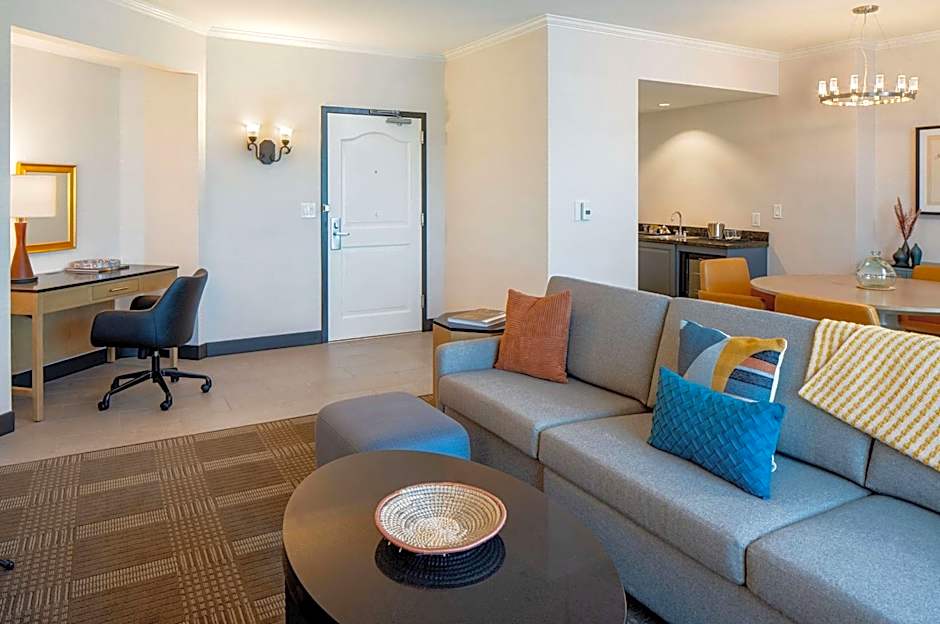 Hilton San Antonio Hill Country