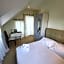 El Castillo Bed and Breakfast