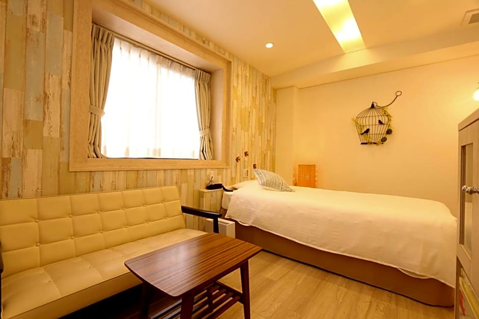 Hotel 3 O'Clock Tennoji