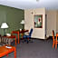Paola Inn and Suites