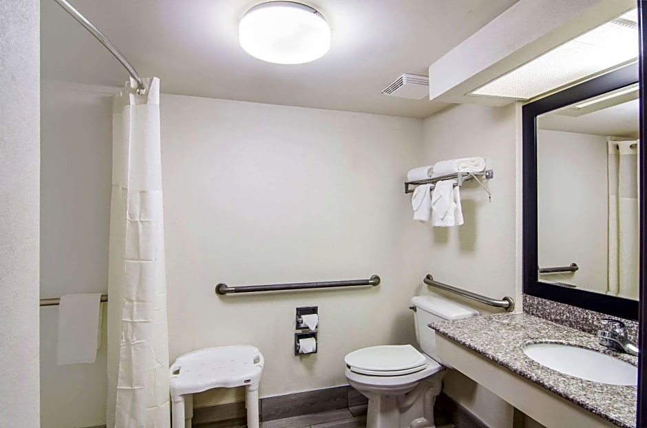 Quality Inn near University of Mobile