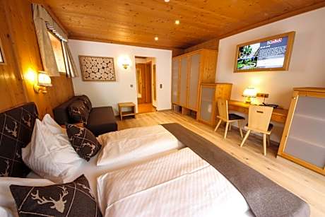 Junior Suite with Balcony