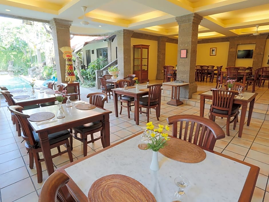 Puri Mesari Hotel