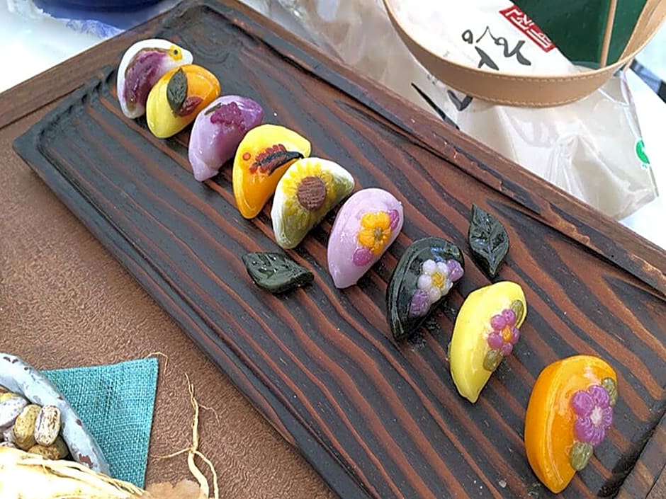 Happy Village Syeobul Hanok Pension