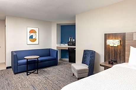 Standard King Room with King and Queen Bed