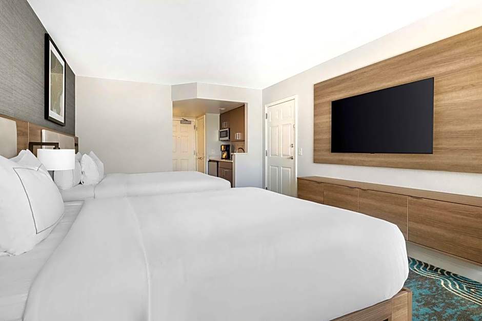Hilton Grand Vacations on Paradise (Convention Center)