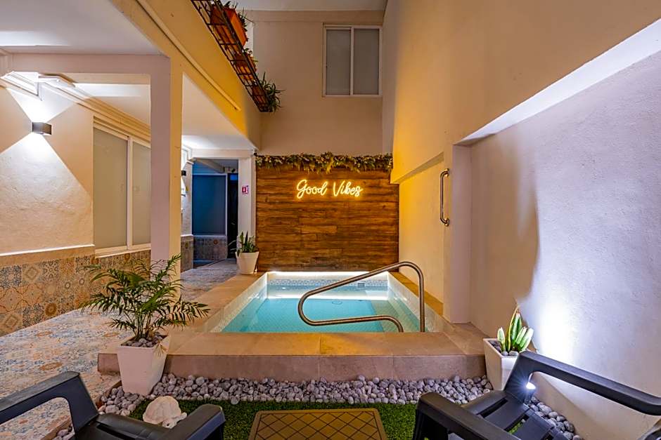 Hotel Brisas 5a AV, Playa del Carmen
