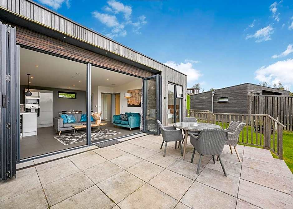 Swanborough Lakes Luxury Lodges