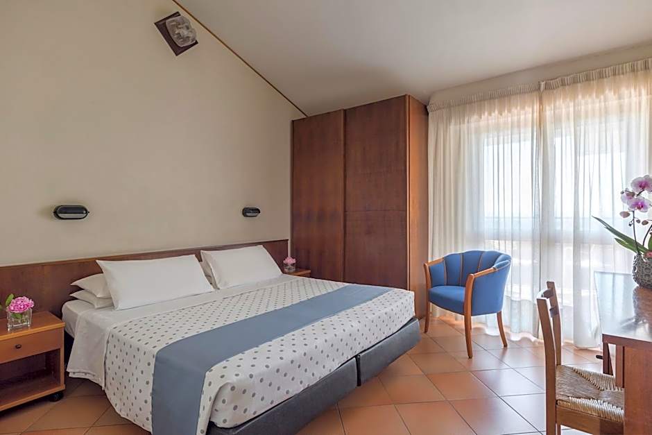 Hotel Miralaghi Family & Sport