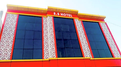 S.S.HOTEL
