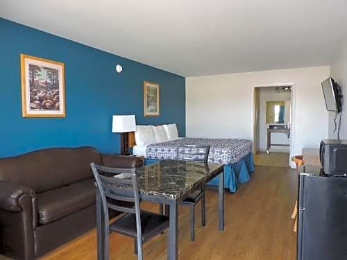 Riata Inn - Rankin