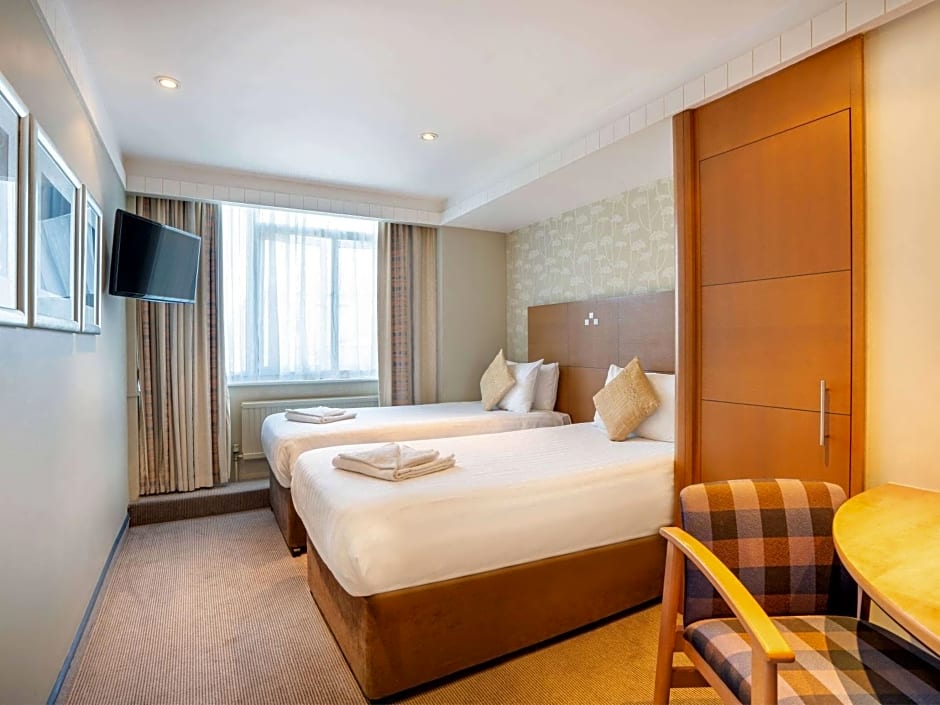 Mercure Maidstone Great Danes Hotel