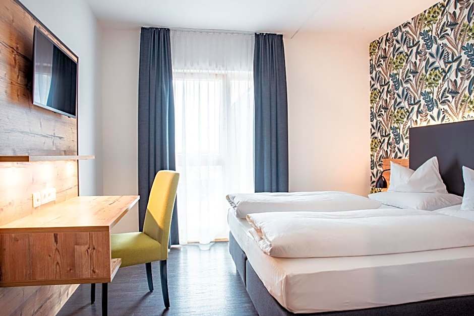 Alb Inn - Hotel & Apartments