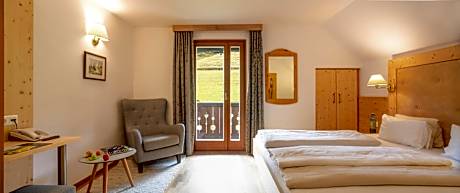 Double Room with Mountain View