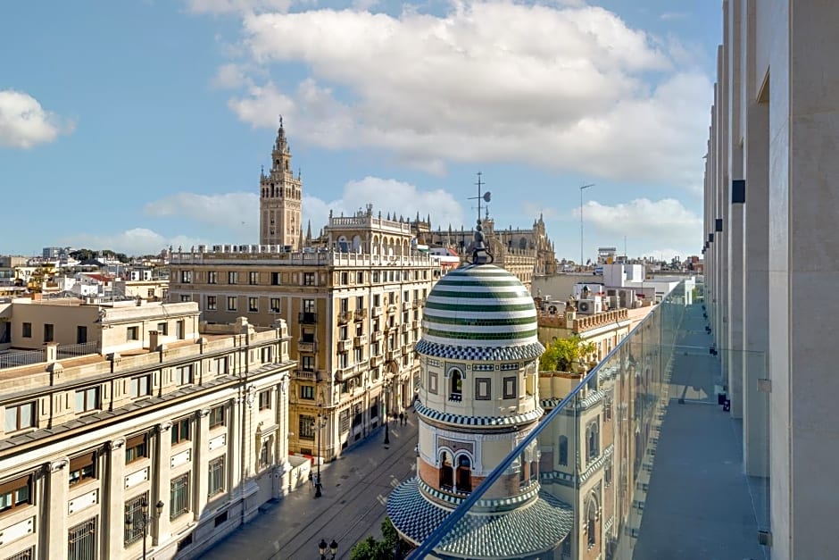 Querencia de Sevilla, Autograph Collection