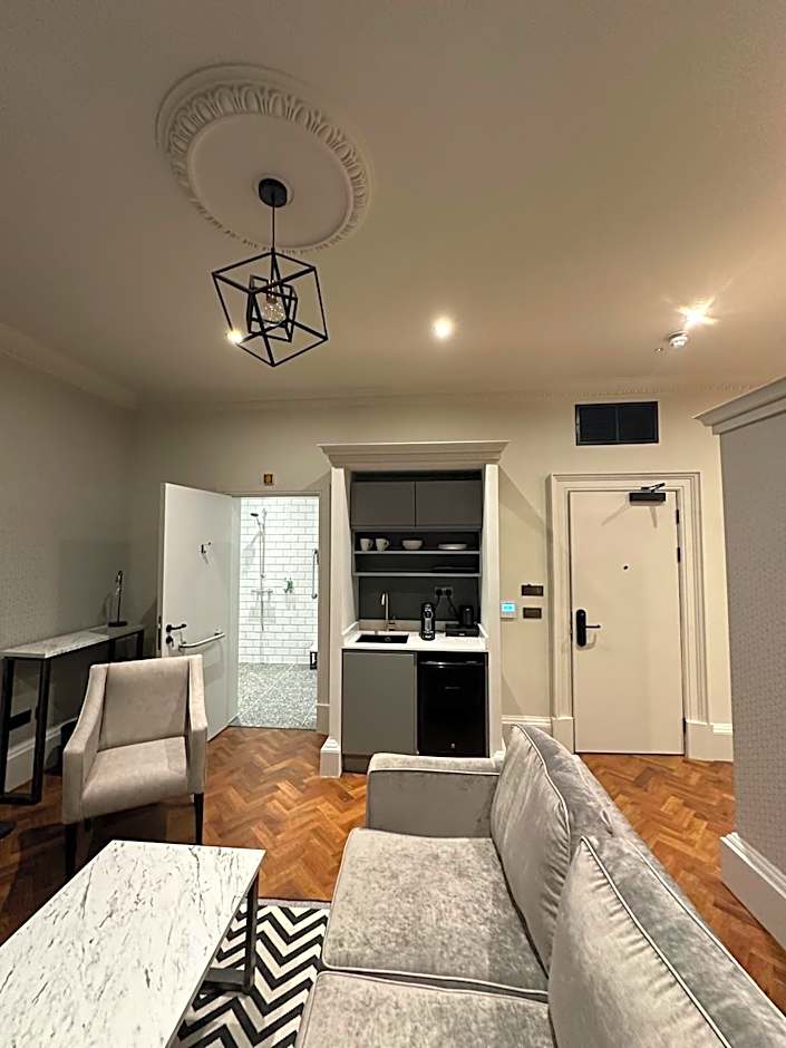 King Street Aparthotel