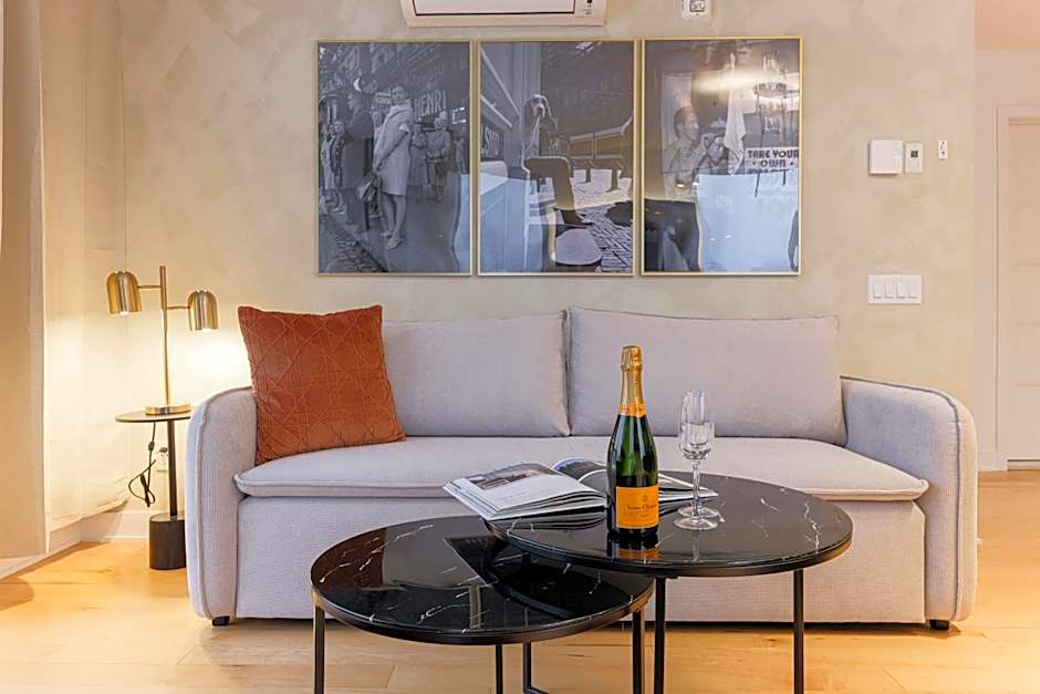 Rozenhaus Montreal Hotel