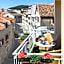 Royal Suites