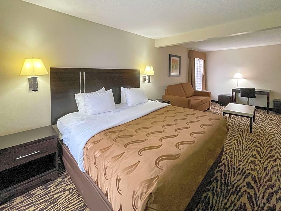 Quality Inn & Suites Clemmons I-40