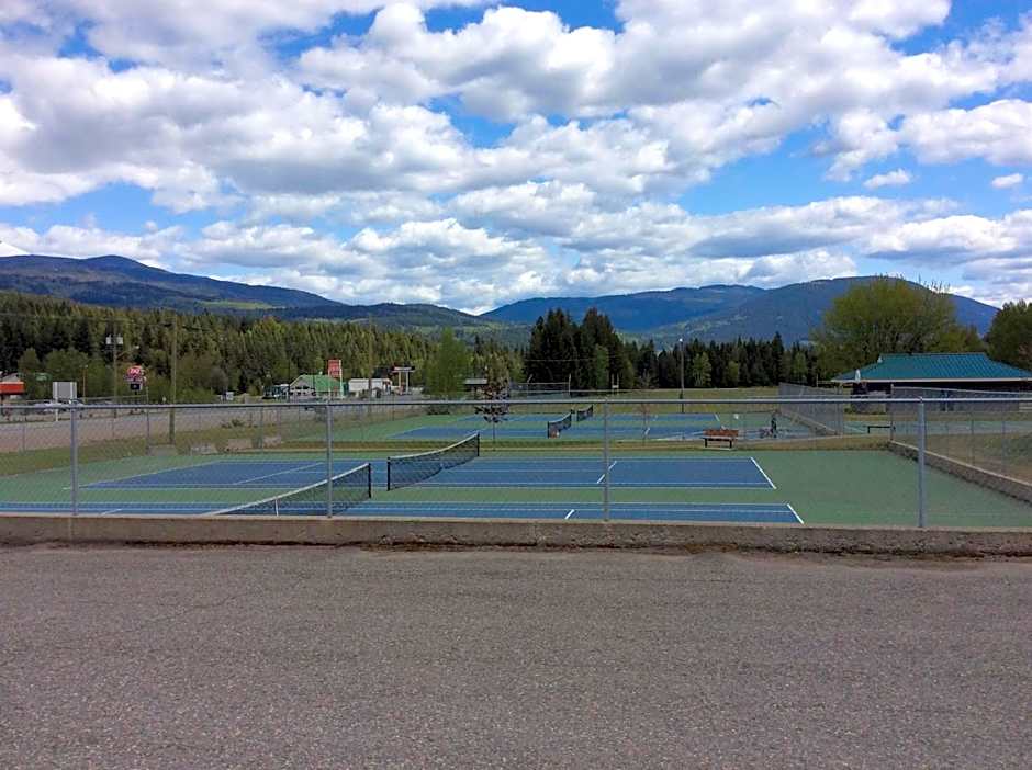 Super 8 by Wyndham Clearwater BC