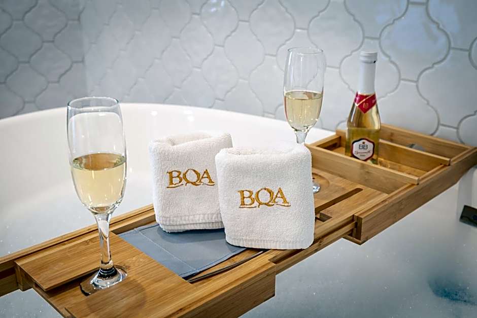 Budapest Eye- Boutique Suites, by BQA