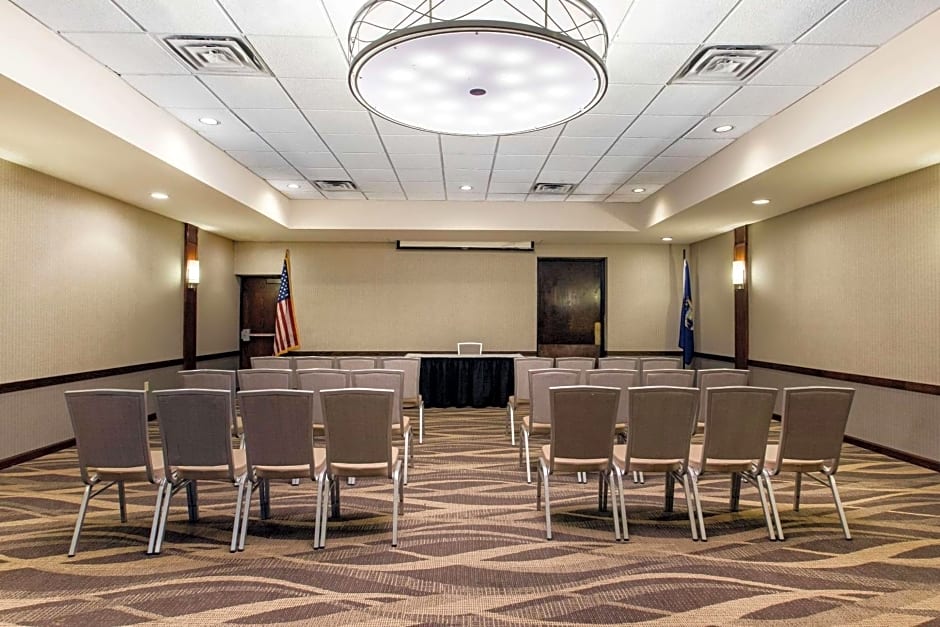 Radisson Hotel Grand Rapids Riverfront