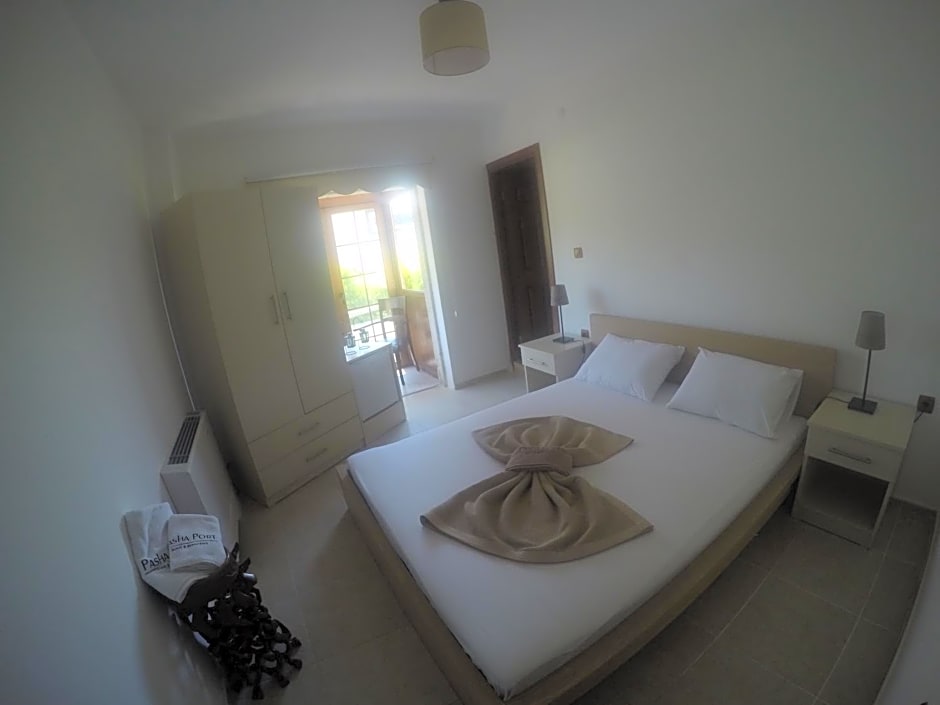 Pasha Port Hotel & Restaurant