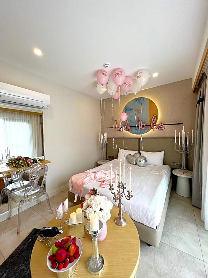 A Suite Side