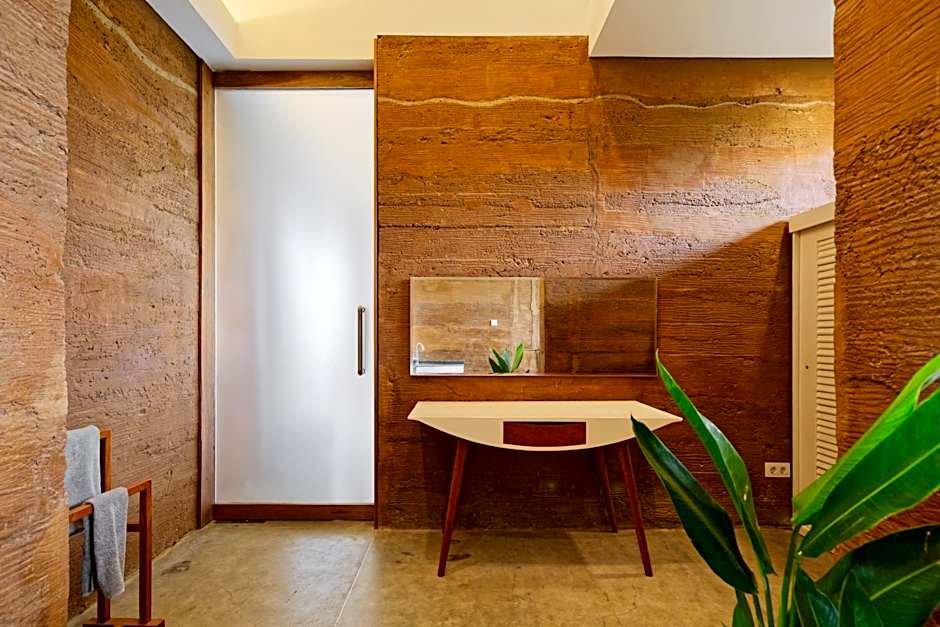Seven Havens Residence