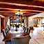 Manata Homestead & Lodge