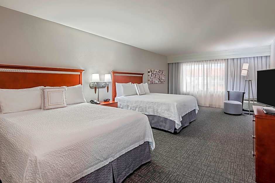 Courtyard by Marriott Fort Myers at I-75 and Gulf Coast Town Center