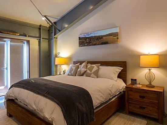 Bed and Barrel at Stonehouse Cellars